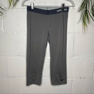 Nike Pro Dri-Fit Grey Capri Length Leggings Size Medium